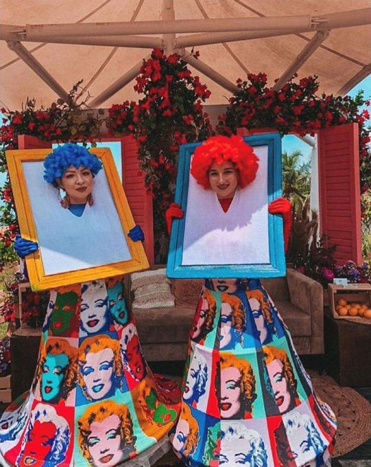Pop-art portrait installation