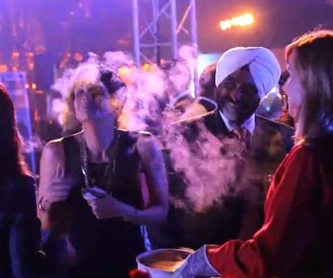 Nitrogen bar act among guests