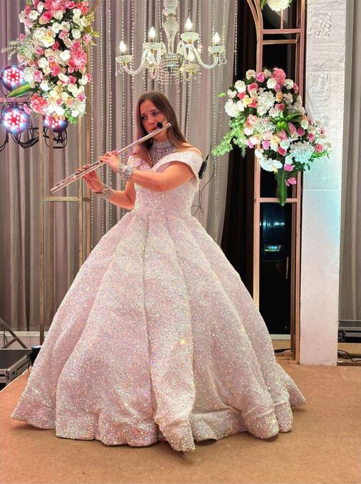 International musician performing